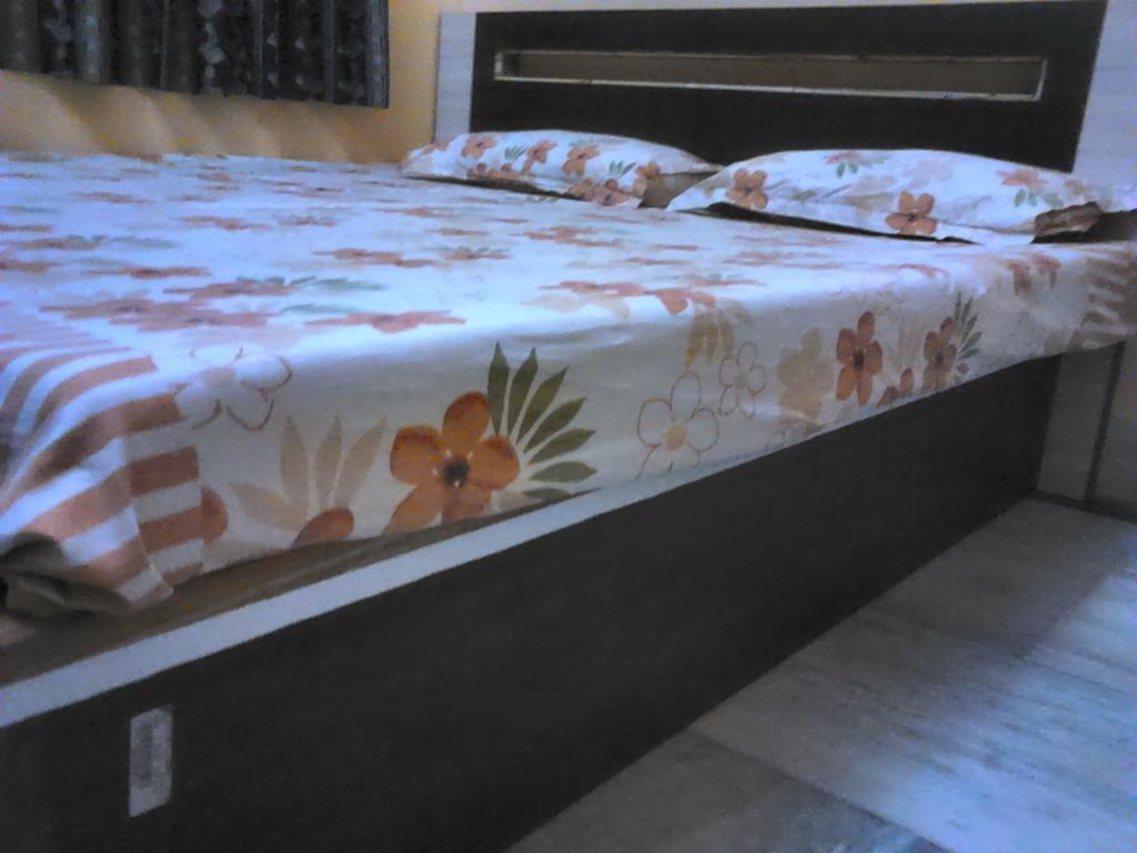 Leela Pensión Varanasi Habitación foto